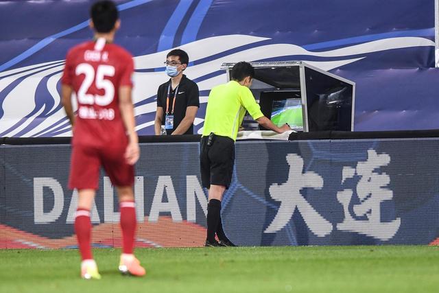 王艺迪4-2战胜张本美和 晋级决赛
